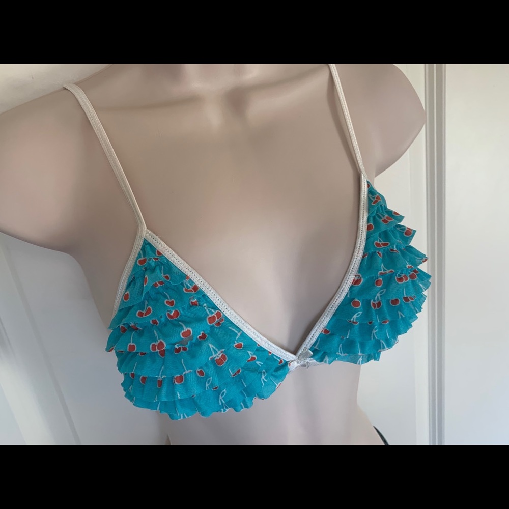 ❗️SOLD❗️Cherry Ruffle Pin Up Busty Bralette Bikini Top